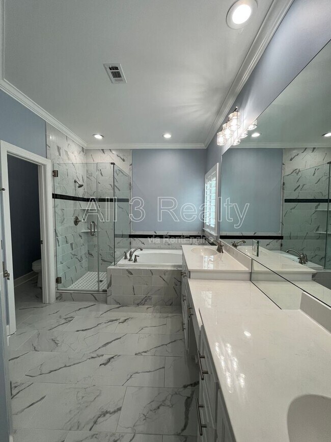 Building Photo - 1924 Wyngate Loop