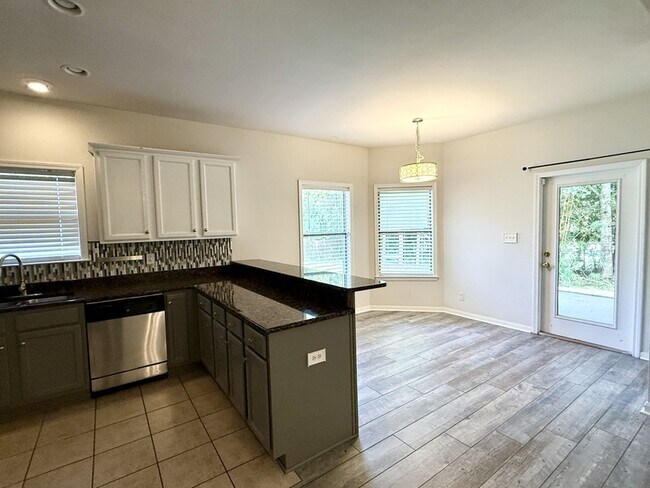 Building Photo - 3821 Branford Ct