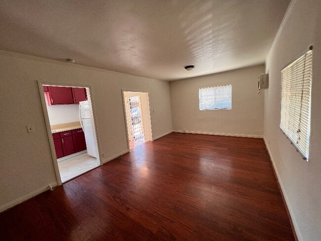 Building Photo - 158 S Bonnie Ave