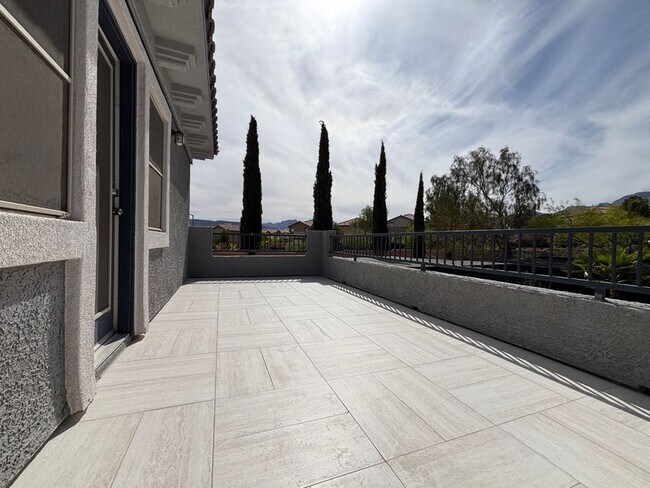 Building Photo - 11548 Valentino Ln