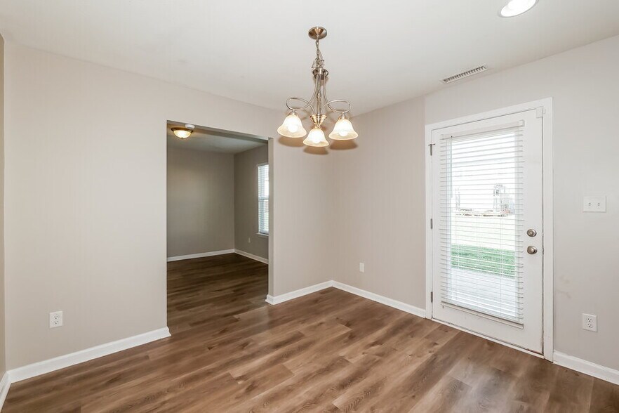 Building Photo - 8112 Grove Berry Way