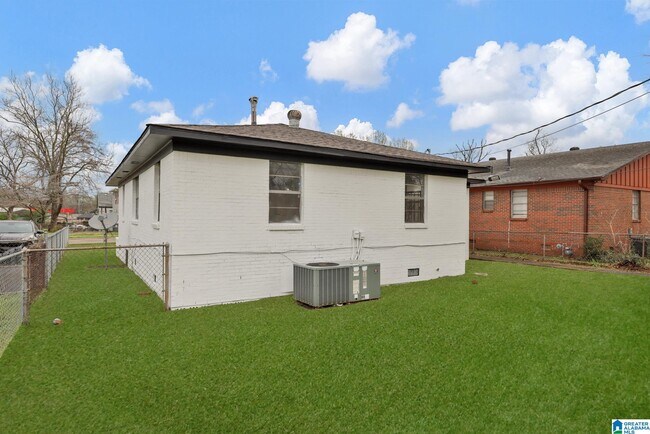 Building Photo - 1737 Boise Ave SW