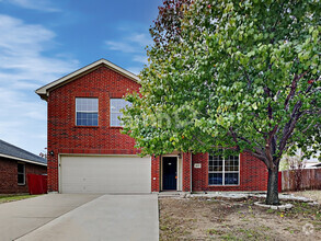 Building Photo - 4900 Stirrup Way