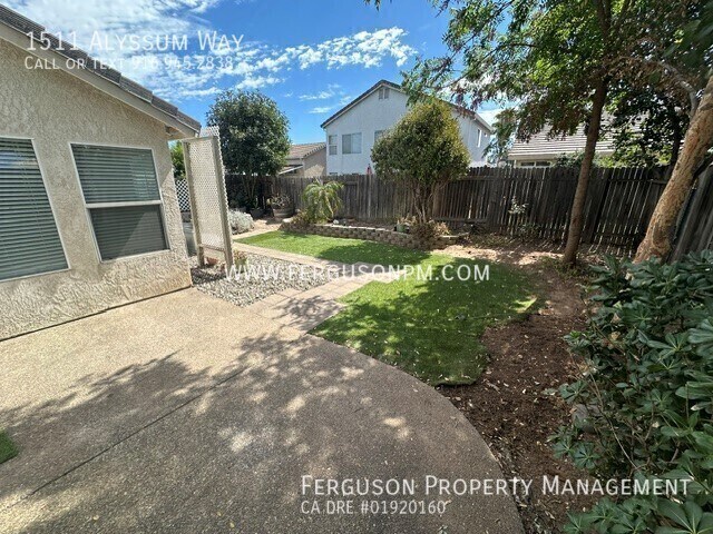 Building Photo - 1511 Alyssum Way