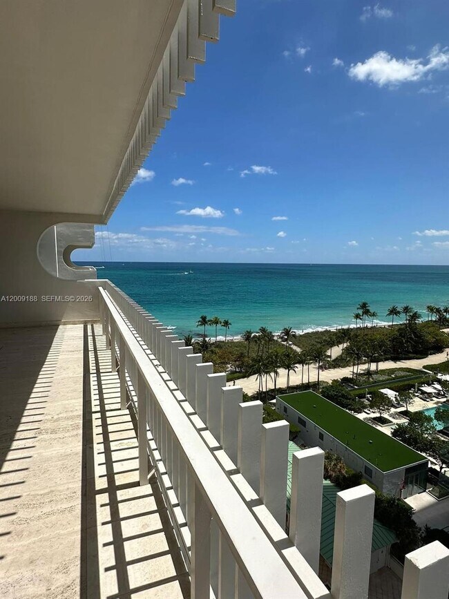 Building Photo - 10205 Collins Ave