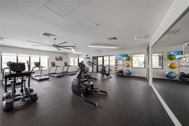 Building Photo - 8167 NW 41st St