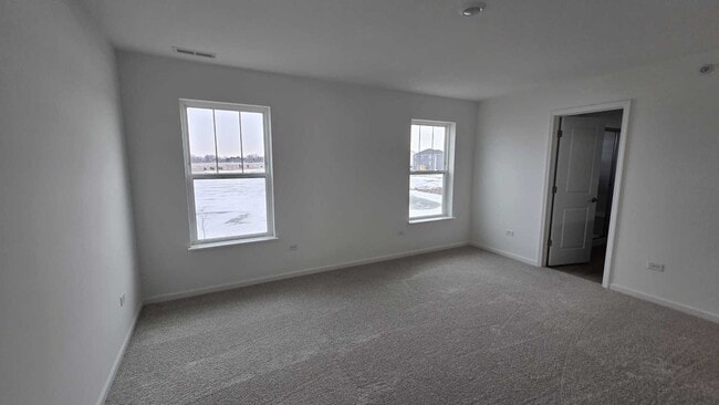 Building Photo - 460 Hathaway Ln