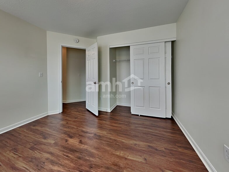 Building Photo - 10718 Anna Ln