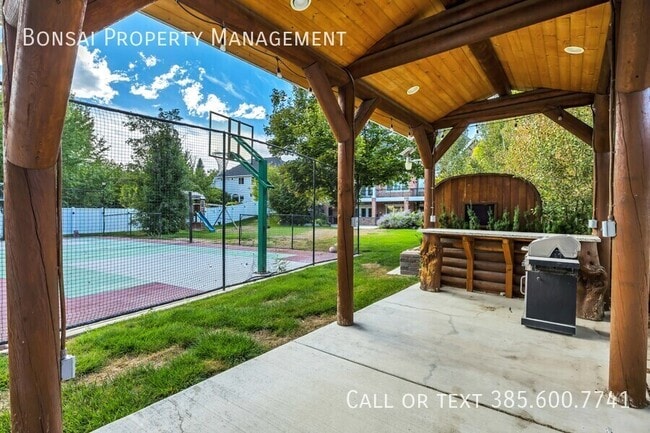 Building Photo - 11291 Palisade View Dr