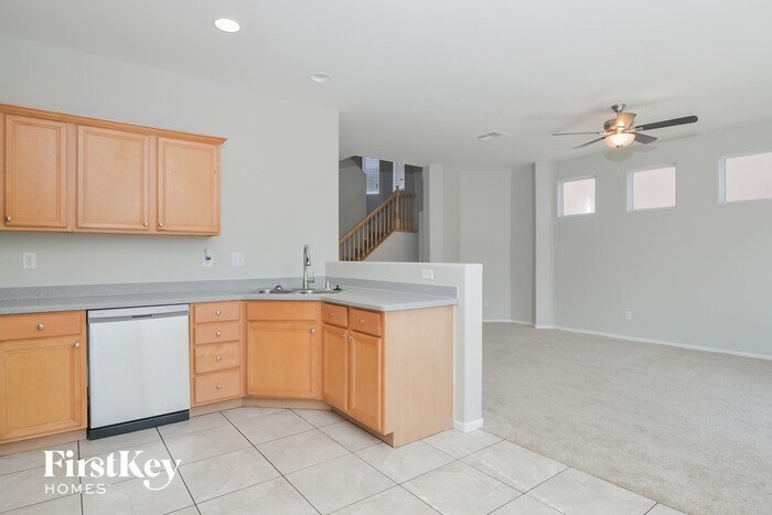 Building Photo - 4946 Copperlyn St
