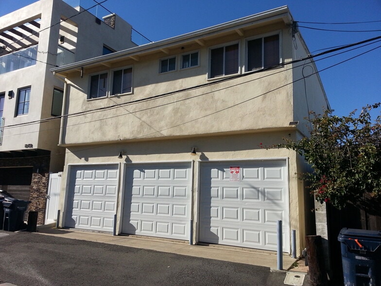 Building Photo - 16452 24th St