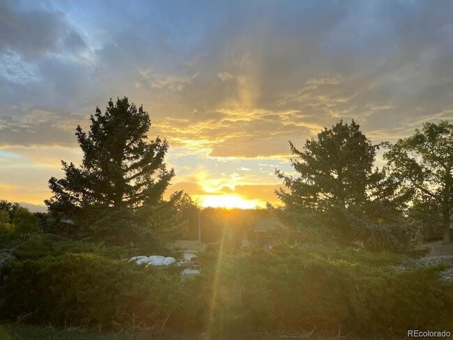 Building Photo - 7966 Elmwood Ln