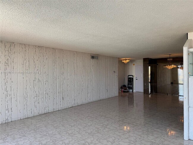 Building Photo - 2851 NE 183rd St