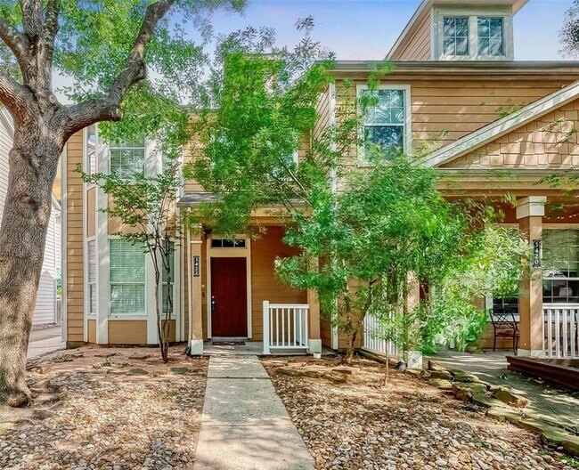 Primary Photo - 3422 Glenmore Meadow Dr