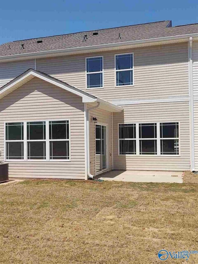 Building Photo - 109 Woodsbrook Pl SW