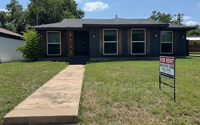 Primary Photo - 2703 Downing Ave