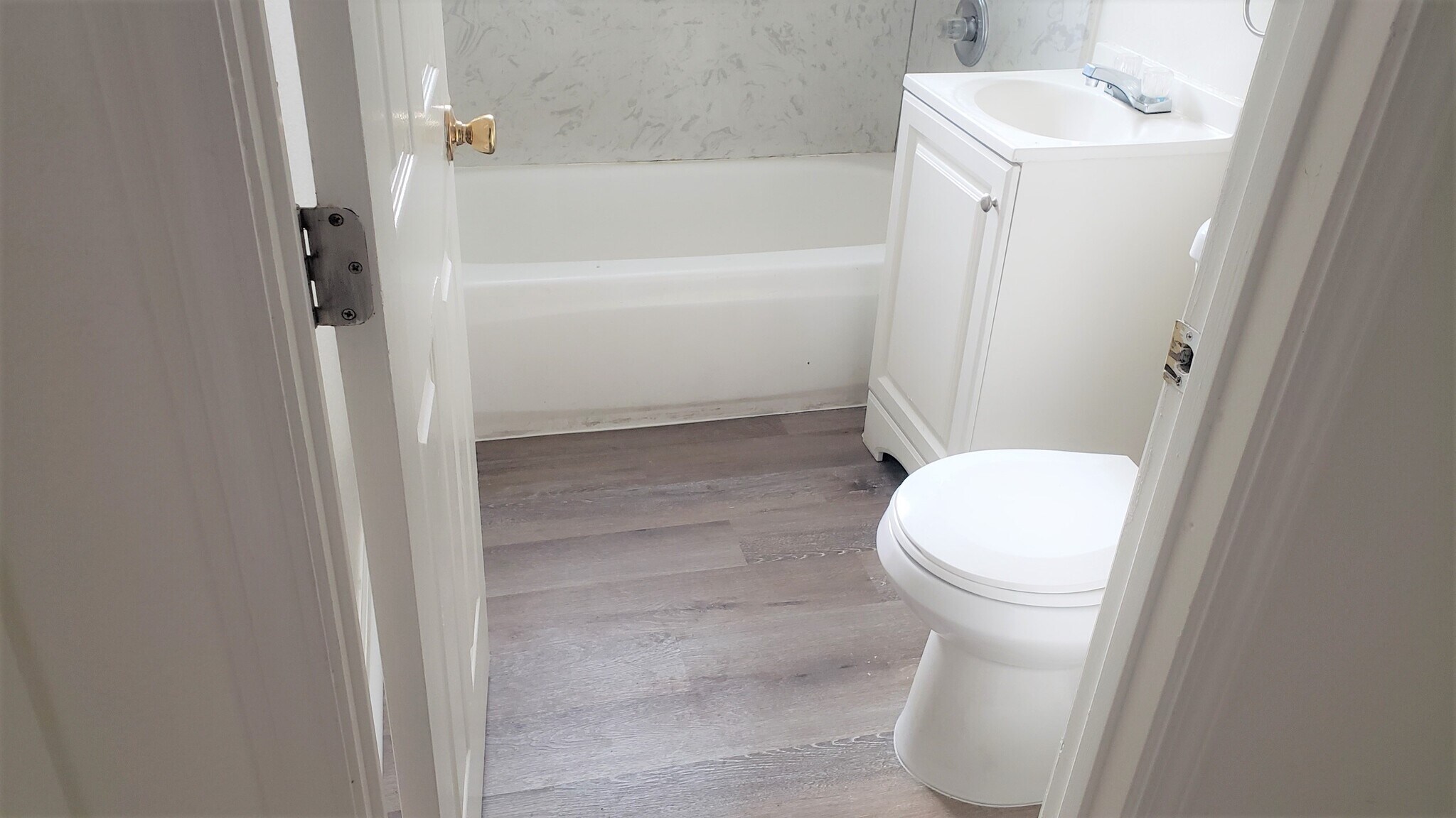 Building Photo - 3445 Altos Ave