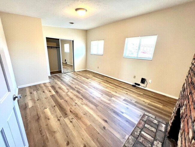 Building Photo - 41 Wyoming St