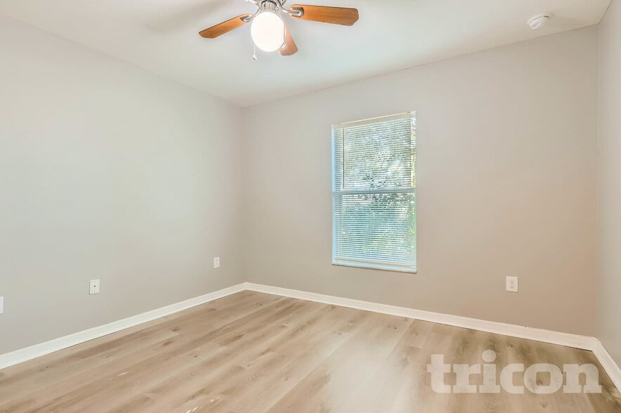 Building Photo - 364 Winthrop Dr