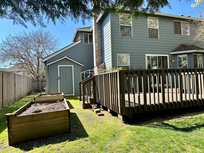 Building Photo - Lovely 4 bedroom in Wilsonville