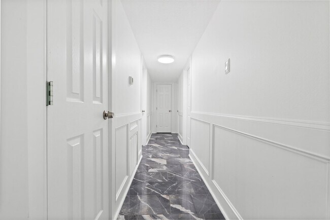 Building Photo - 7900 Westheimer Rd