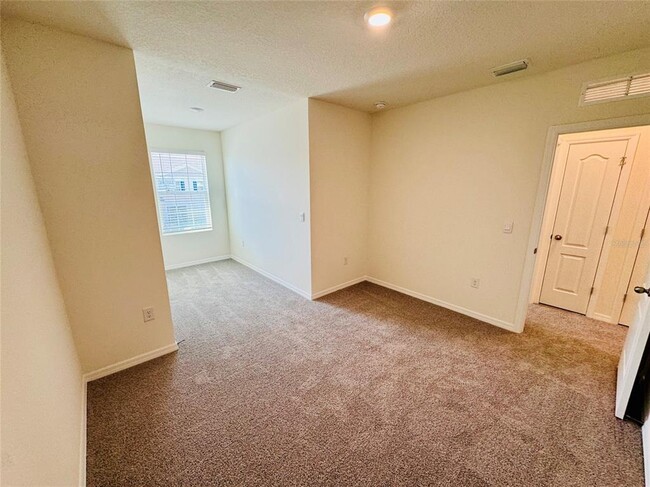 Building Photo - 1492 Isleta Lp