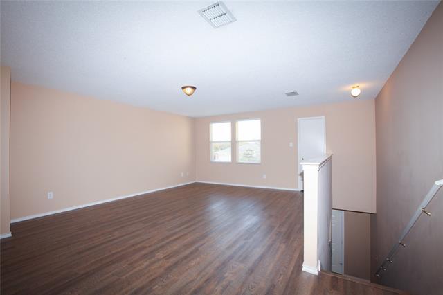 Building Photo - 1200 Willow Tree Dr
