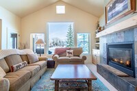 Building Photo - 2022 Creek Resort Cir