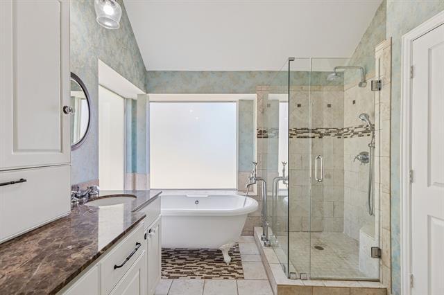 Building Photo - 708 Nettleton Dr