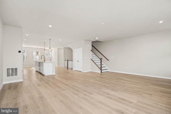 Building Photo - 6232 Folly Ln