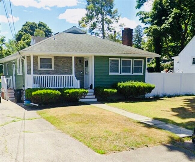 Building Photo - 43 Frankton Ave