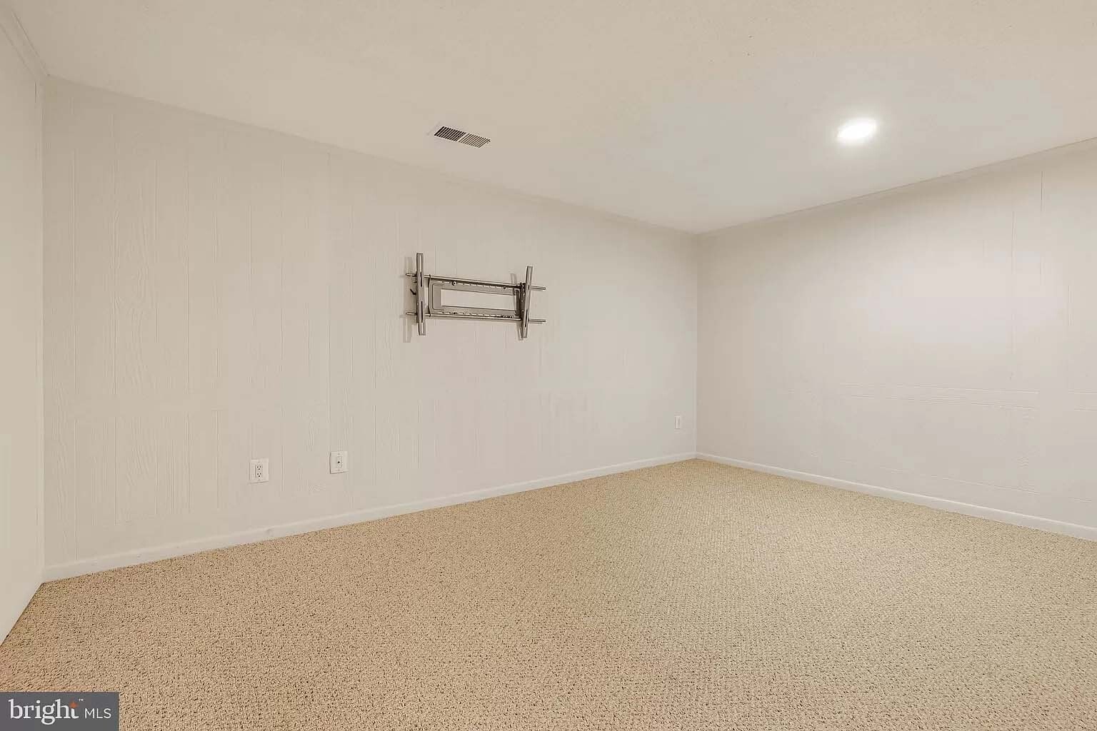 Building Photo - 2143 Colts Neck Ct