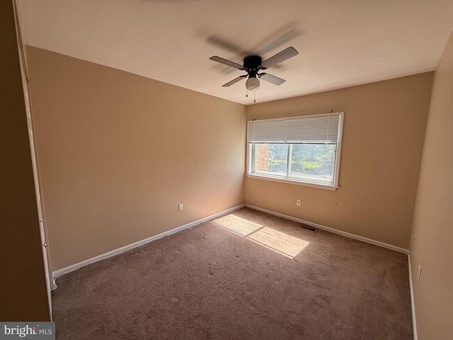 Building Photo - 1151 Golden Pond Ct