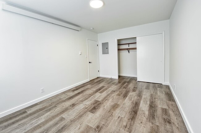 Building Photo - Lovely Apartment in Sehome - $400 OFF!**