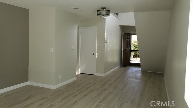 Building Photo - 423 E Duarte Rd