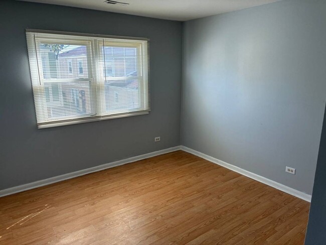 Building Photo - 20115 Ash Ln