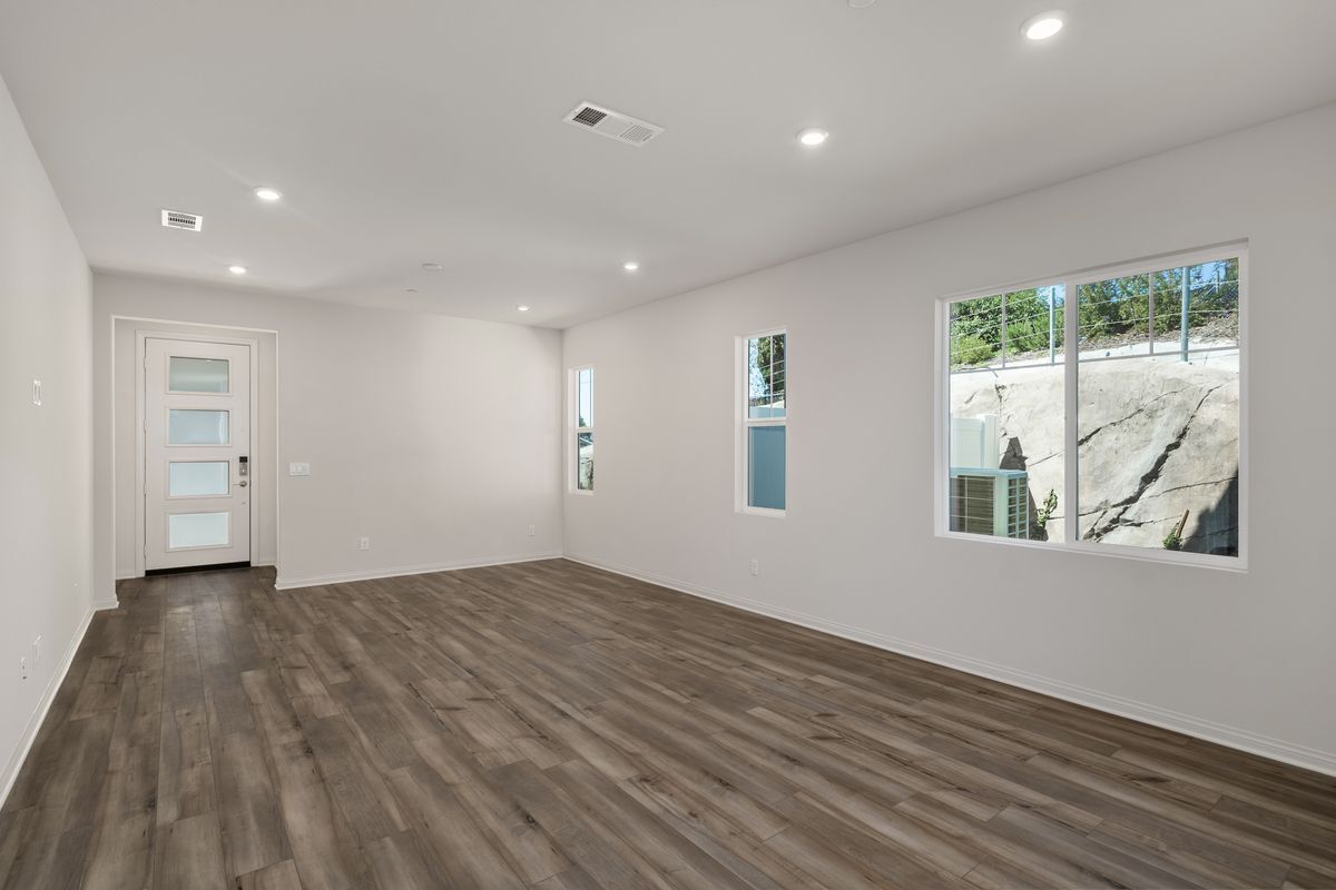 Building Photo - 1523 Wingwood Ln