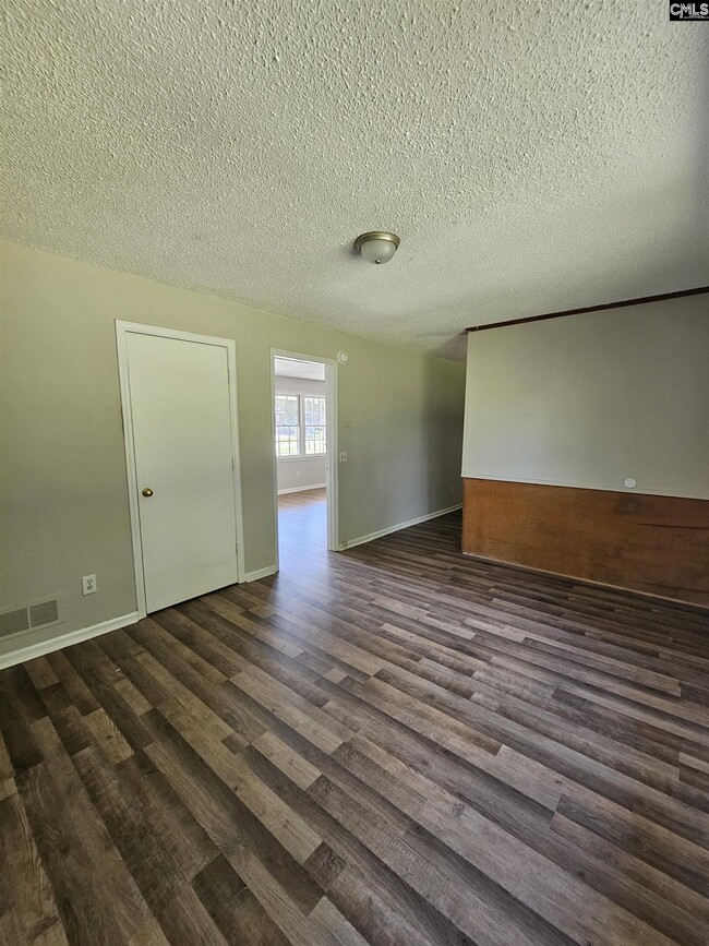 Building Photo - 3924 Trotter Rd