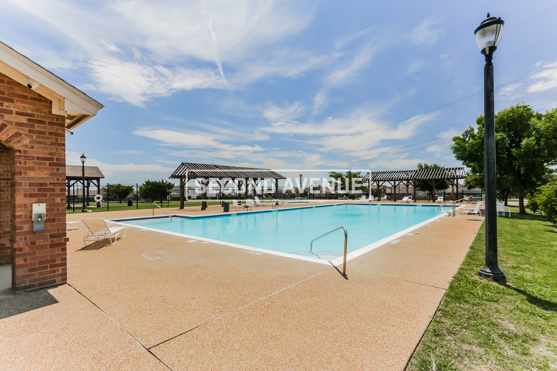 Building Photo - 504 Bennie Leonard St