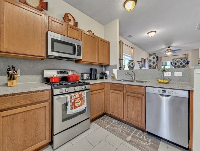 Building Photo - 21879 Mossy Field Ln