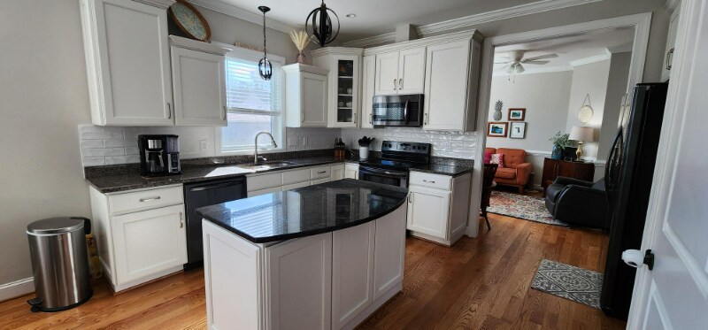 Building Photo - 8148 Beckwith Dr