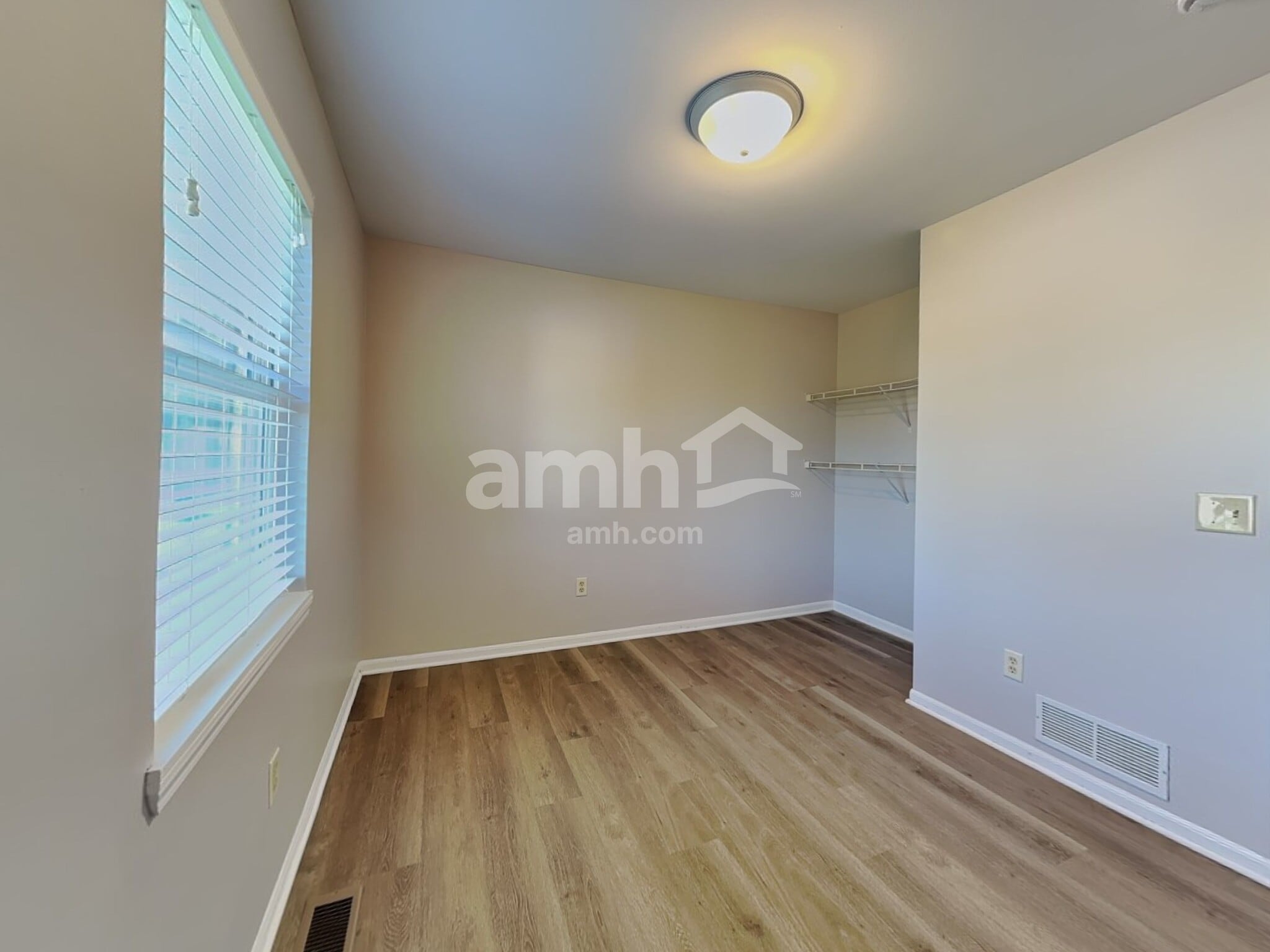 Building Photo - 5925 Bluegrass Trl