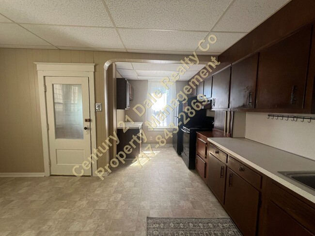 Building Photo - 3 Bedroom Home in Red Lion School District