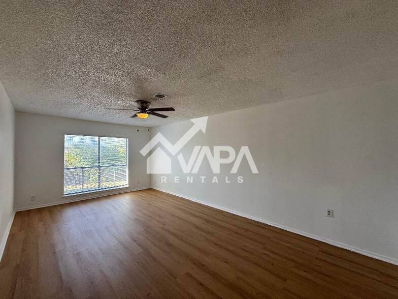 Building Photo - 10123 Vigilante Trail