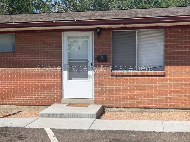 Building Photo - 3944 Turnpike Dr