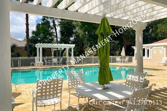 Building Photo - 6914 Stanhope Pl