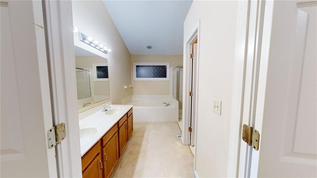 Building Photo - 110 Beaverwood Ln