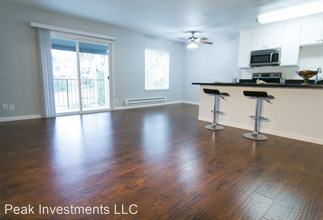 Building Photo - 735 Fathom Dr