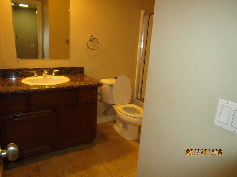 Building Photo - 1929 Avenida Del Mexico