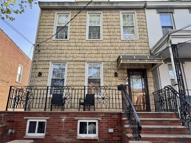 Building Photo - 68-56 76th St